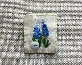 Muscari Brooch - original - OOAK - pin