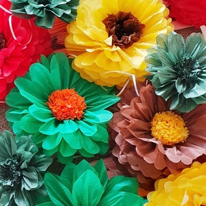 Sfondo da parete con fiori di carta, pompon in tessuto, fiori, feste, matrimoni, compleanni, camera da letto, cameretta, carta velina, autunno, decorazioni autunnali