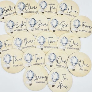 Cartes jalons bébé en bois montgolfière I'm Here – Cartes mémoire personnalisées pour bébé | Cadeau baby shower | Souvenir de chambre d'enfant