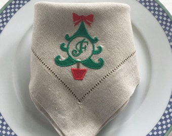 Monogrammed Napkins / Cloth Napkins / Dinner Napkins / Linen Napkins / Table Linens / Personalized napkins / Christmas Napkins /Hostess Gift