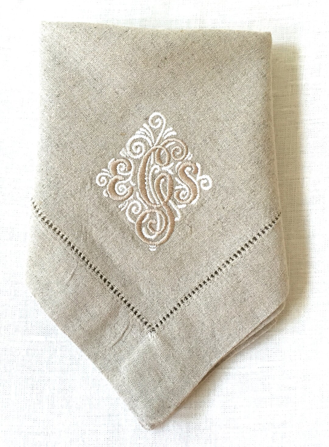 Monogram Embroidered Linen Napkins / Cloth Napkins/ Personalized Dinner