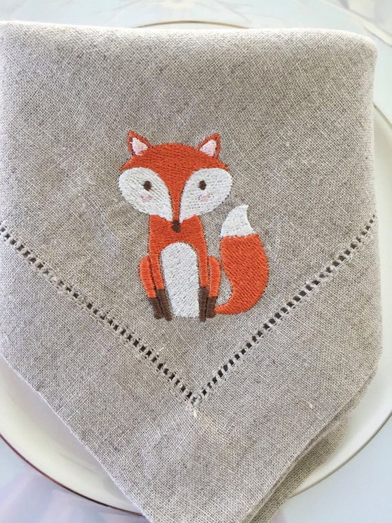 Embroidered Linen Cloth Napkins with Fox.  Fine Table Linens.  Table decor.  Home Decor.  Fox Lovers Gift.