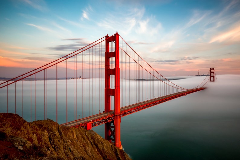 Stampa Golden Gate Bridge nella bellissima nebbia di San Francisco al tramonto Bay Area Art Sunset Photo California Home Art and Decor Bridge Fog immagine 4