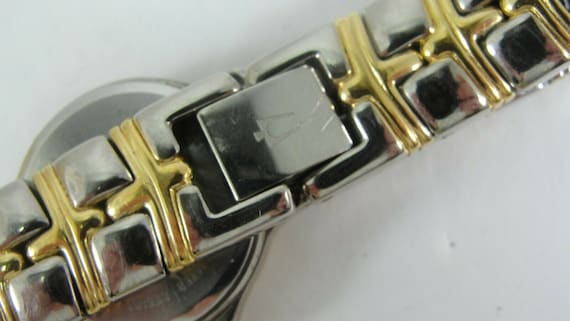 BULOVA LADIES WATCH: Vintage Estate Bulova Quartz… - image 6