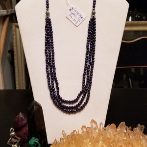 Collar de cuentas de lapislázuli azul, piedra preciosa natural extraída de la tierra, hecha a mano, 624 quilates, joyería artesanal única