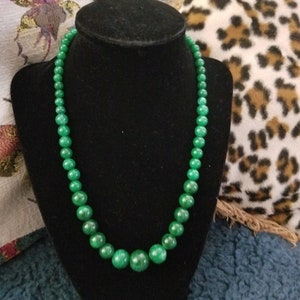 JADE Echte Perlen Halskette, Erde Minen Natürlicher Edelstein, Handgefertigte Echte Jade Halskette, Echte Jade, eine von einer Art Handgefertigten Edelsteinen
