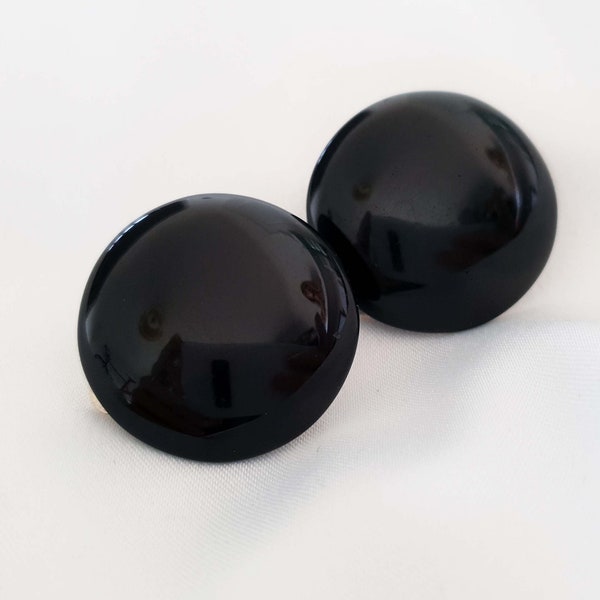 1 pair of 1" black resin clip on button style stud earring - Vintage button stud earrings - Big slightly domed earrings - retro - vintage