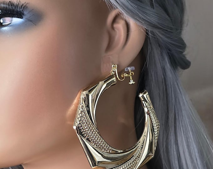 1 pair gold tone CLIP ON hoop earrings - 3" big chunky puffed up C style hoop earrings - big chunky thick patterned hoops
