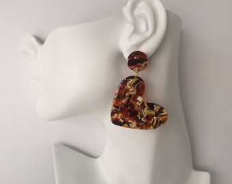 Clip on earrings - Retro heart shape brown & mustard fleck acrylic resin drop earrings - 2.35"  60's inspired  vintage style  Pierced option