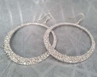 1 paire de grandes belles boucles d’oreilles diamante diamante hoop clip on hoop - 2.75 » - option percée - Boucles d’oreilles Glam Statement