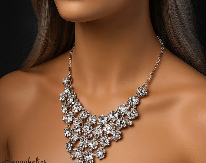 19" Vintage  Silver Tone Crystal Statement Necklace – Sparkly Rhinestone Floral Bib Necklace