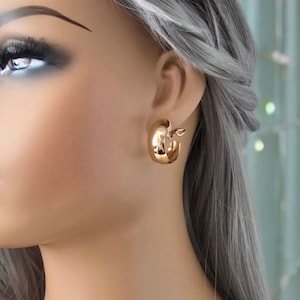 1 pair small - wide clip on hoop earrings - 1&quot; - 2.5cm Gold or silver tone hoop earrings for non pierced ears, ear clips - lightweight clips