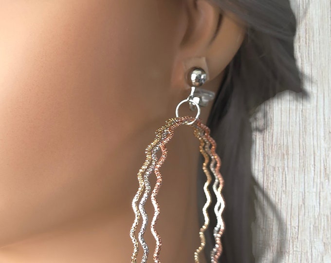 1 pair Clip on or pierced tri coloured wavy design triple hoop drop earrings - 3.5" long - Gold, Rose gold & silver - Sparkly pattern