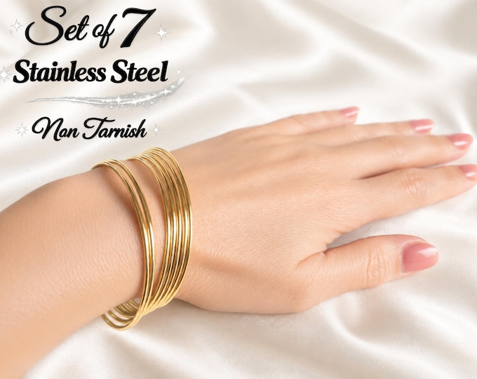 Set of 7 Gold Stainless Steel Thin Stacking Bangles - Non Tarnish Minimalist Stacking Bracelets Inner Diameter 2.35" - 6cm