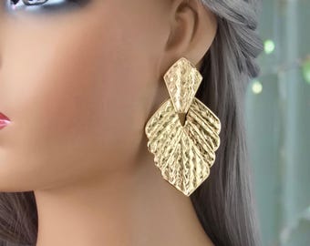 1 pair of  gold tone CLIP ON earrings - 3" long leaf design drop earrings for non pierced ears, Big IG fashion statement clip earrings
