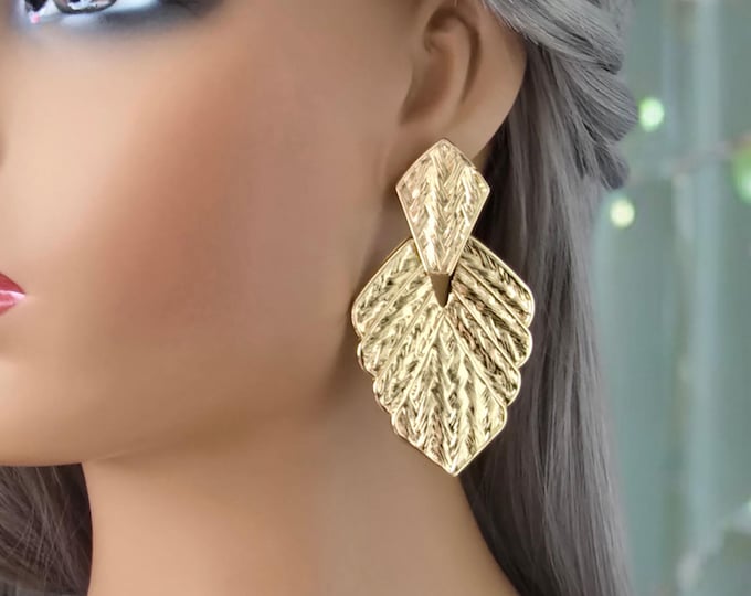 1 pair of  gold tone CLIP ON earrings - 3" long leaf design drop earrings for non pierced ears, Big IG fashion statement clip earrings