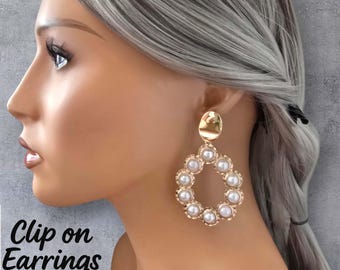 Gold tone statement CLIP ON drop Earrings with Faux Pearls – Oval Shape – Elegant Vintage style – Non Pierced – lightweight glamour earrings