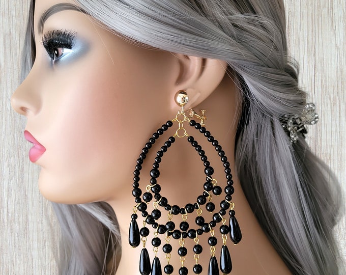 Beautiful long black CLIP ON drop earrings - 5.75" long - Black acrylic beads - Gorgeous long shoulder duster statement hoop drop earrings