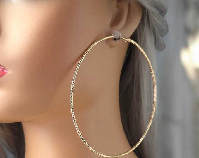 1 pair Gold tone CLIP ON hoop earrings - 3.75" diameter thin patterned wire design hoop earrings, clip on - pierced option - Big  hoops