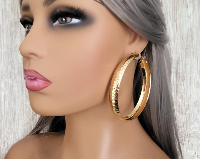 1 pair of 3" extra wide gold tone CLIP ON hoop earrings - extra wide hammered patterned tube - big wide hoops clip on or pierced options