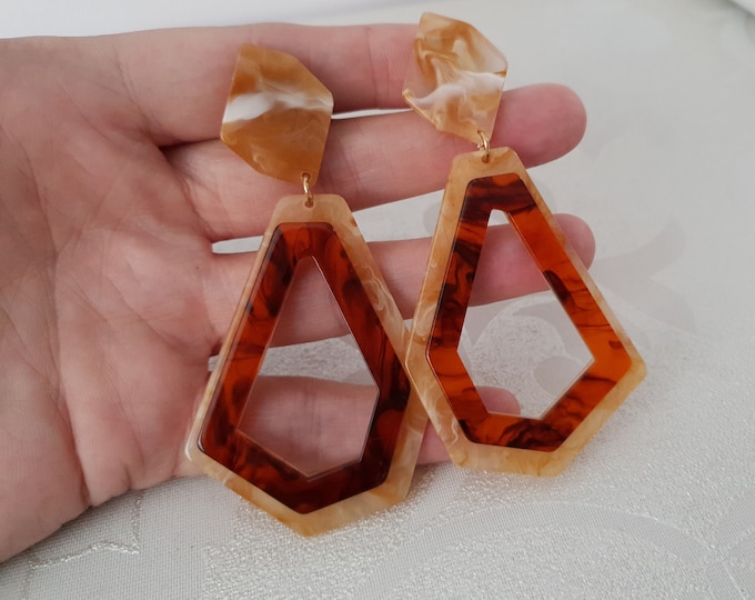 BIG Clip on earrings - Retro brown - torte 2 tone acrylic clip on circle drop earrings - 3.5"  60's inspired - vintage style -pierced option