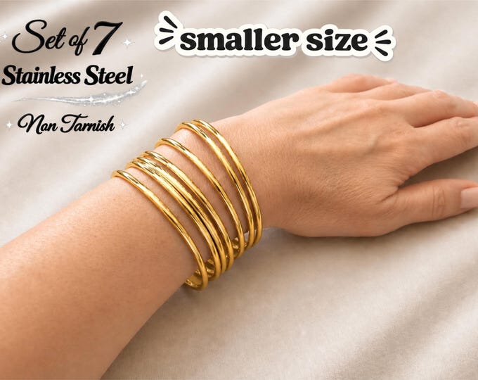 Set of 7 Gold Stainless Steel Thin Stacking Bangles - Non Tarnish Minimalist Stacking Bracelets Inner Diameter 2.35" - 6cm