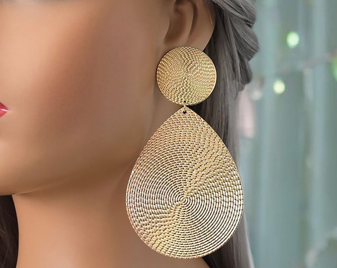 1 pair of  GOLD tone CLIP ON earrings - 4.25" long teardrop patterned metal disc drop earrings for non pierced ears - Big statement earrings