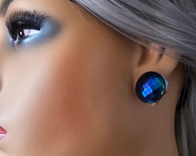 1 pair 20mm - 2cm VINTAGE  iridescent oil slick colored faceted glass button stud CLIP ON earrings - Blues - violets green, indigo colors