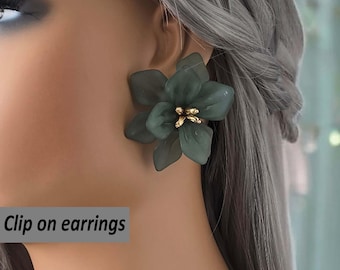 1 pair large acrylic flower design CLIP ON stud earrings - 2.2"  green frosted acrylic 3D flower statement ear studs - non pierced ears