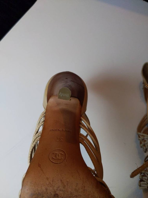 Size 37 CHANEL Authentic 90s tan leather Strappy … - image 9