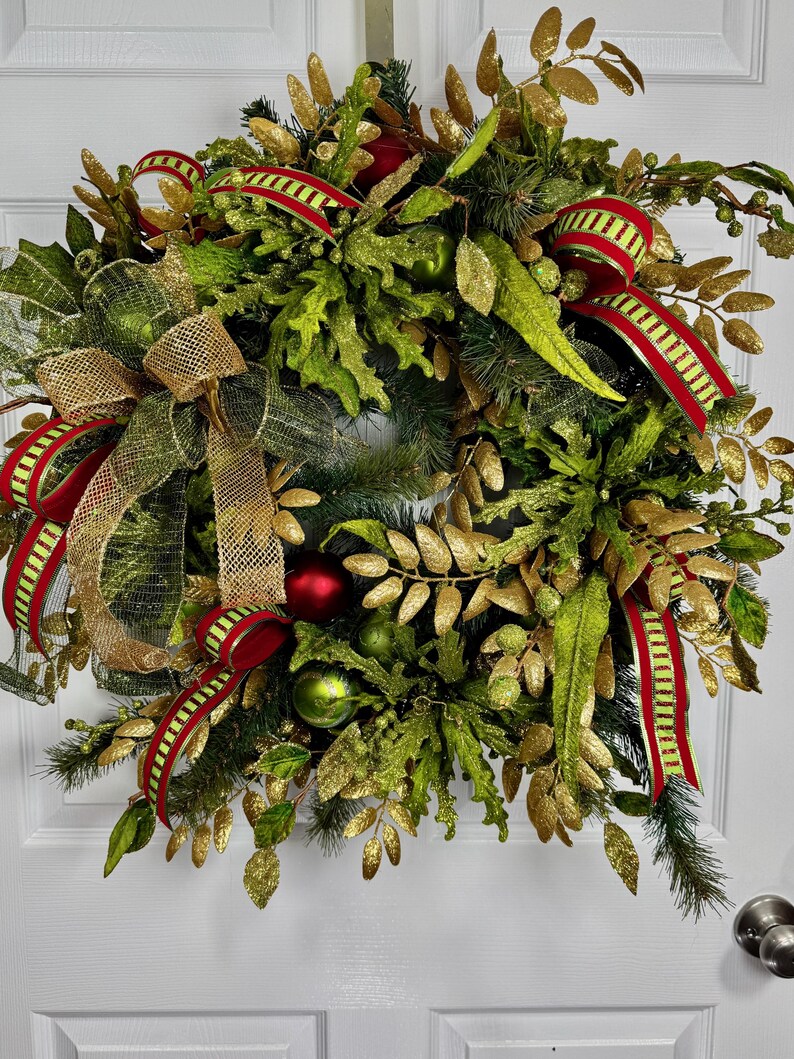 Elegant Victorian Christmas Wreath With Poinsettias and Gold Accents - Etsy