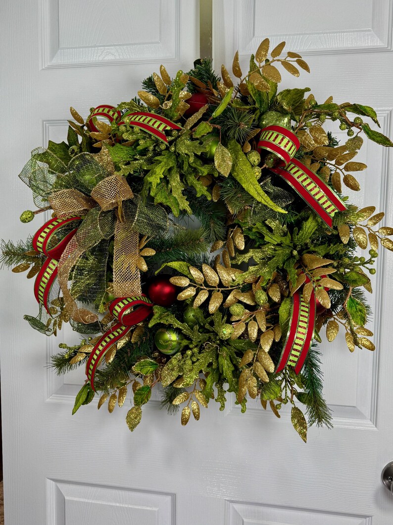 Elegant Victorian Christmas Wreath With Poinsettias and Gold Accents - Etsy