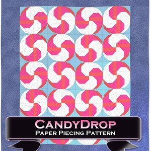 Pode incluir: Um padrão de patchwork para uma colcha chamado "Candy Drop". O padrão apresenta um desenho repetitivo de círculos rosa e branco com um padrão de espiral.