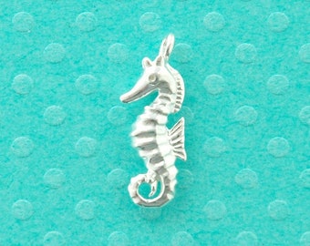 sterling silver seahorse charm - sold per piece - shiny, double sided