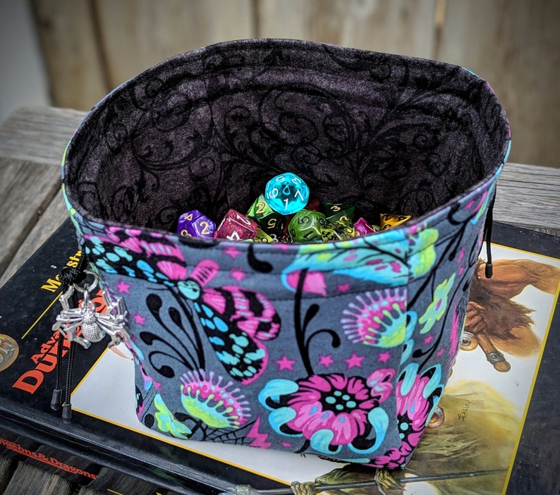 The Felicia Game Bag Gray Death Moth