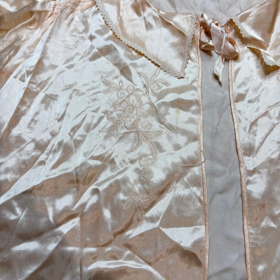 Vtg 30s Satin Bed Jacket Boudoir Blouse Embroider… - image 2