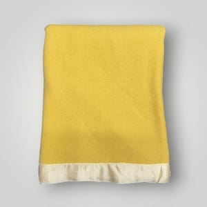 Vintage Yellow Wool Camp Blanket Satin Trim Twin Sized 70”x82”