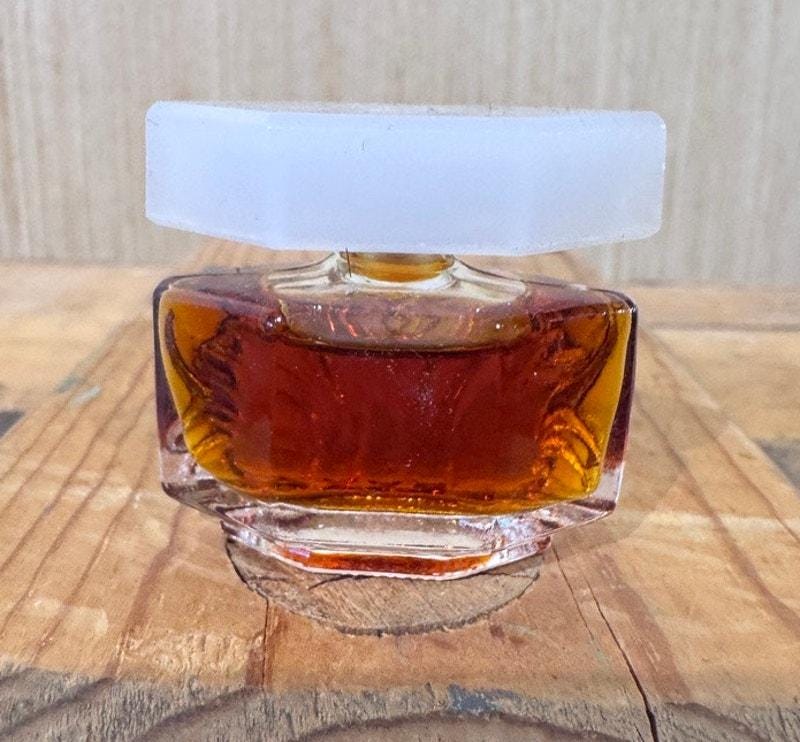 ヴィンテージ香水 READ Caesars Woman Extravagant Perfume 4ml