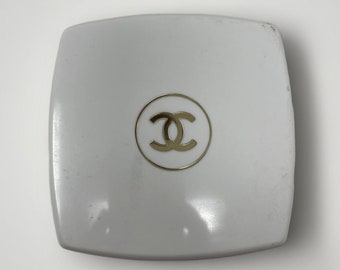 Vintage Chanel Luxury Bath Powder 2 oz France White Gold Logo