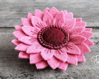 Wool Felt Pink Sunflower brooch, Red sunflower jewelry, gift for mom