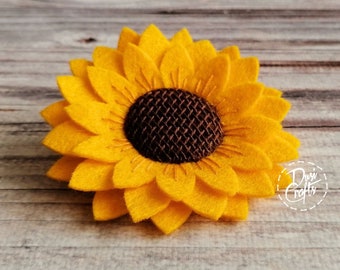 Wool Felt Yellow Sunflower brooch, yellow flower brooch, sunflower jewelry, gift for mom