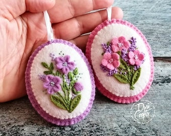 Ornamenti floreali ovali in feltro con bouquet di fiori lilla, decorazioni pasquali con fiori primaverili, idea regalo per la festa della mamma