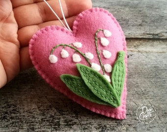 Felt Heart ornament with Lilly of the valley, Pink Flower Valentine decor, Pink floral decorations, Mothers day gift / MADE TO ORDER