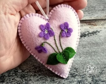 Felt Heart ornament with Wild Violets, Purple Flower Valentine decor, Mothers day gift / MADE TO ORDER