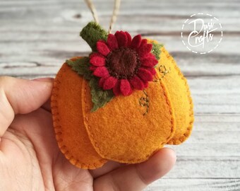 Smaller Pumpkin ornaments with Sunflower, Fall decorations, Autumn decor, Wool Felt ornament, Fall wedding favors