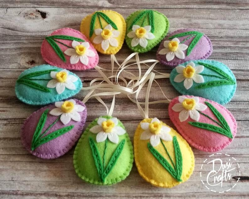 Decoraciones de Pascua de fieltro, Conjunto de huevos de fieltro con flor de narciso, huevos de flores de Pascua, adornos de Pascua, Decoración de primavera / HECHO A PEDIDO Set of 10