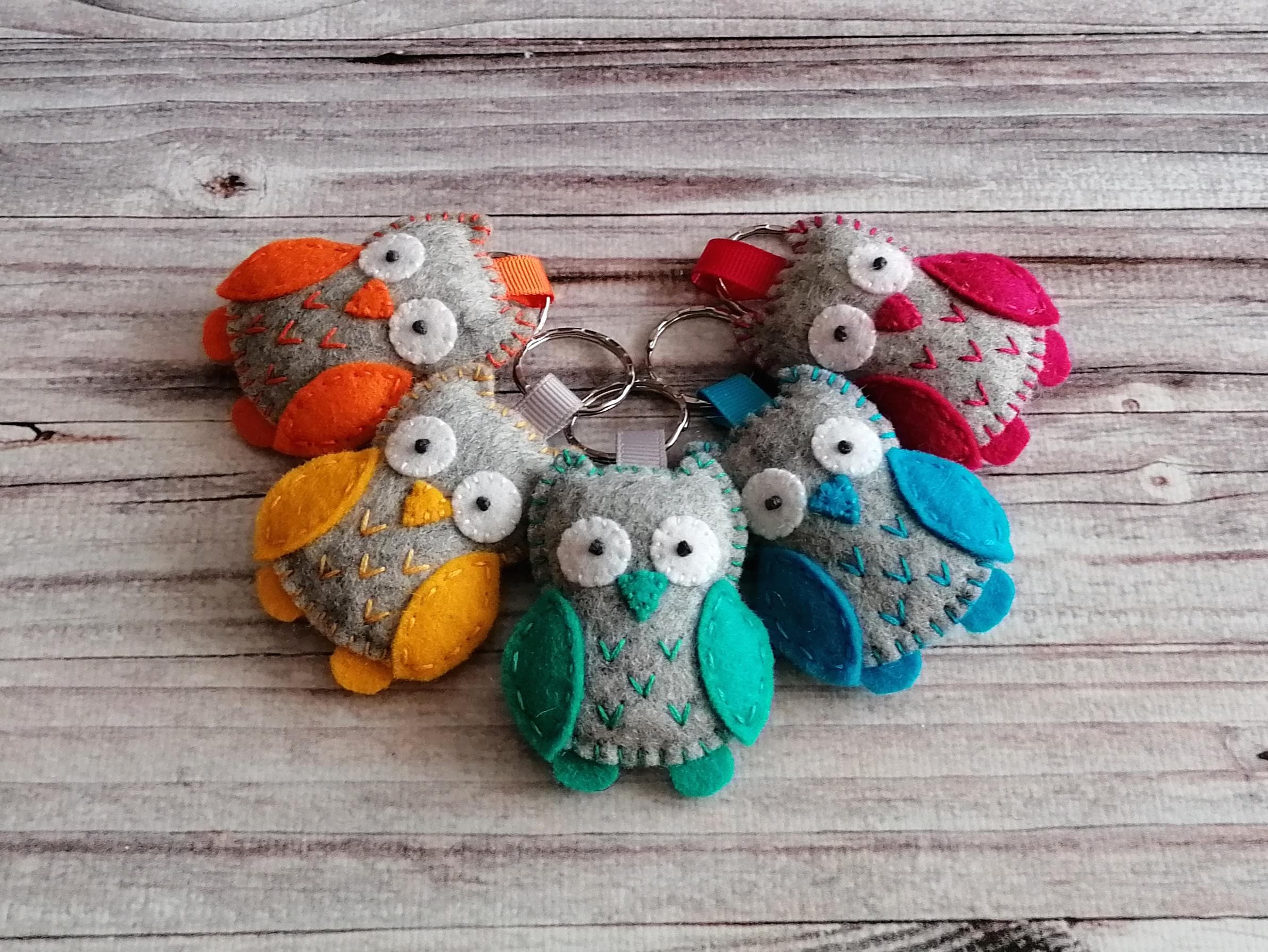 Wool felt grey owl keychain, Best Teacher gift, Back to School Gift, Owl bag charm