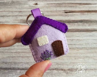 Small lavender Felt House keychain, Moving gift, New home Housewarming gift, New House gift, tiny houses charm keyring