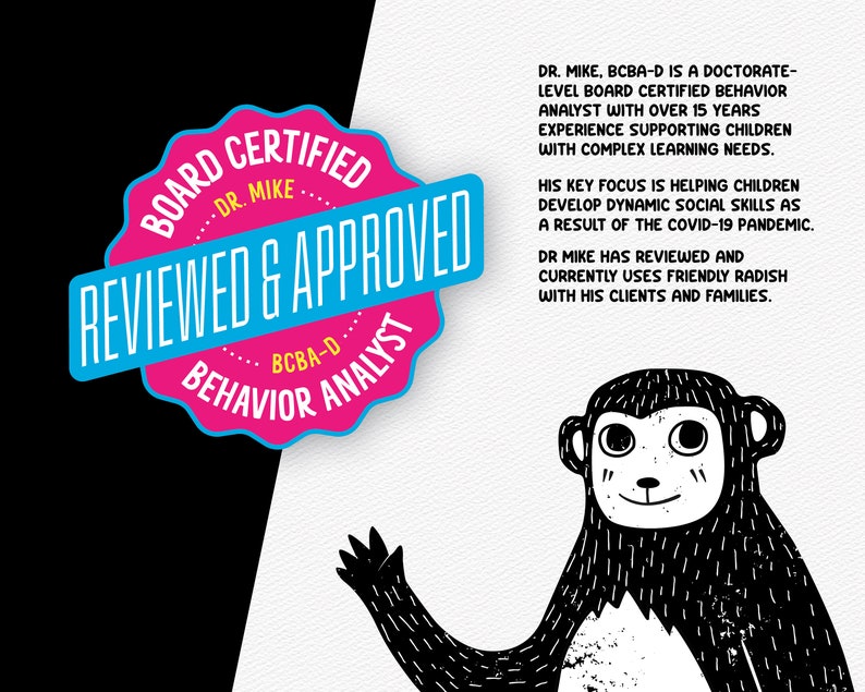 Puede incluir: Un sello circular rosa y azul con el texto "Board Certified" y "Reviewed & Approved" en blanco. El sello tambi&eacute;n incluye el texto "Dr. Mike" y "BCBA-D Behavior Analyst". Una ilustraci&oacute;n en blanco y negro de un mono con una expresi&oacute;n amigable est&aacute; en el fondo.