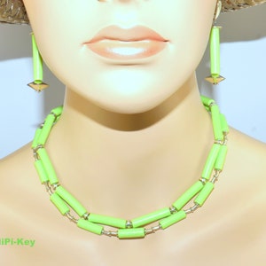 Halskette doppelreihig kurz Ohrringe hellgrün silber Set Handarbeit Unikat ohne Armband ZARTESGRUEN aus Polymer Clay, Fimo. Bild 2